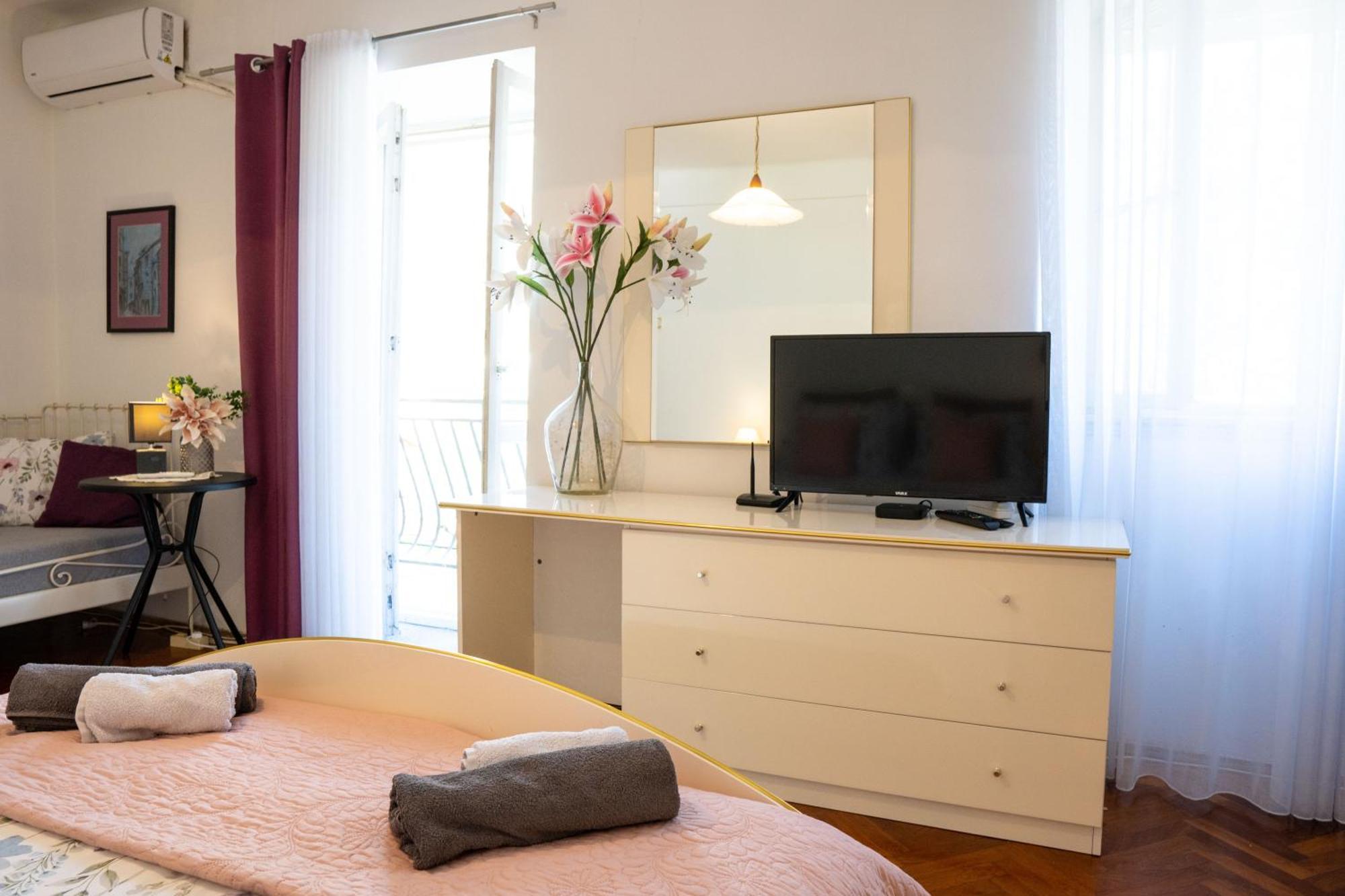 M&B Apartment Kotor Exteriér fotografie